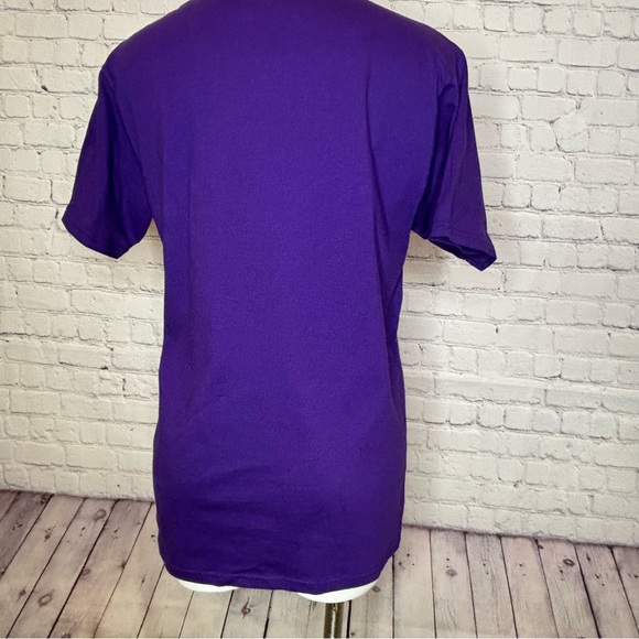 Vintage April 1984 Limited Edition Purple Birthday T-Shirt Port & Co. Sz M NWOT - Picture 3 of 7